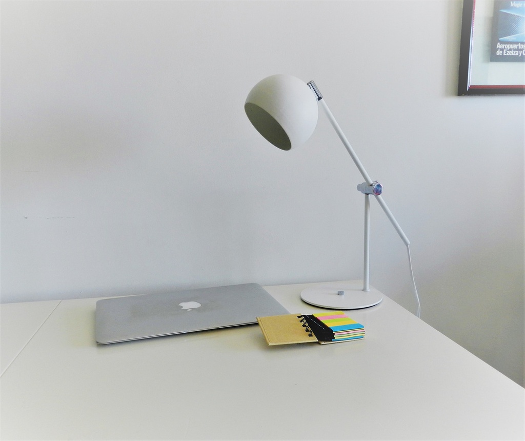 Lampara Velador Escritorio Moderno Bocha Gu10 Luz Dicro Led