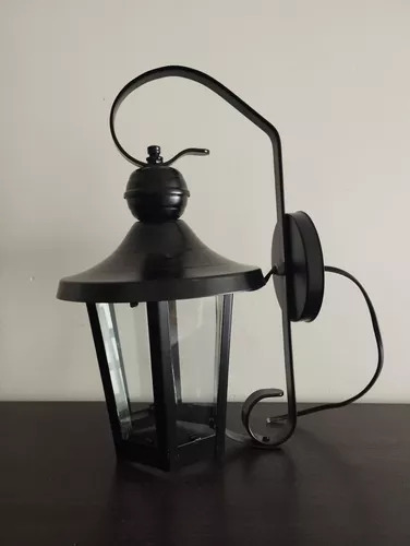 Aplique Farol Hexagonal con menzula negro