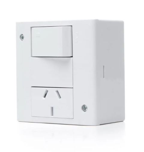 Caja Ext. Arm. 1Pto. + 1 Toma BP