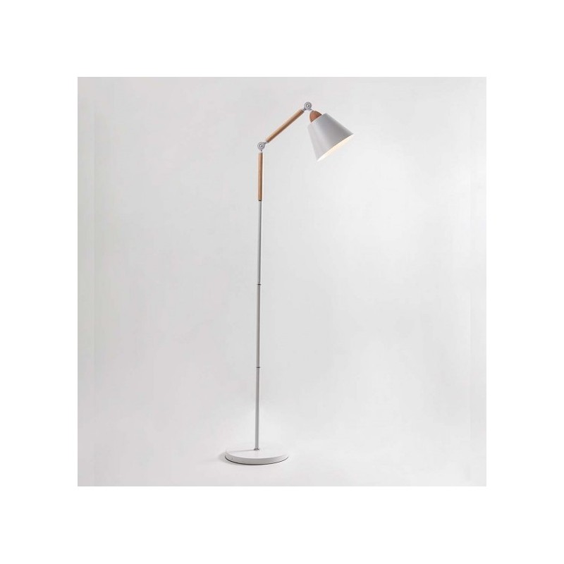 Lampara de pie con estructura movible y detalles en madera